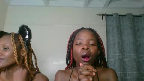 Snapshot of kinky_aria chatting on September 2025 06:00:01 PM kinky_aria online show from September 2025 06:00:01 PM