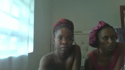 Snapshot of kinky_aria chatting on October 2025 09:05:02 AM kinky_aria online show from October 2025 09:05:02 AM