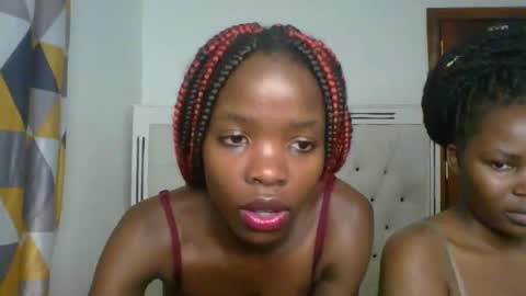 Snapshot of kinky_aria chatting on October 2025 06:17:02 PM kinky_aria online show from October 2025 06:17:02 PM