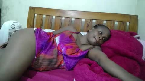 Snapshot of kinky_kaiya chatting on April 2026 06:27:02 PM kaiya online show from April 2026 06:27:02 PM