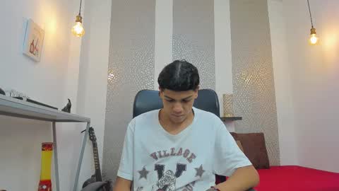   online show from October 2025 12:06:01 PM