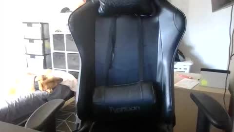 Horny Bloomy online show from November 2025 06:57:01 AM