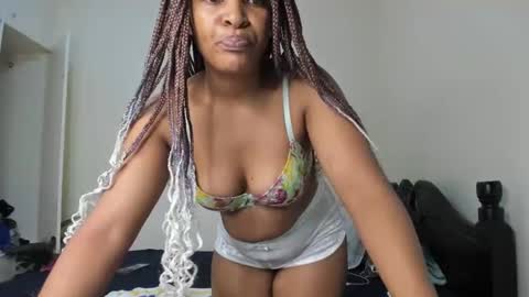 Snapshot of kinkylyla chatting on January 2025 01:14:02 PM Kinky online show from January 2025 01:14:02 PM