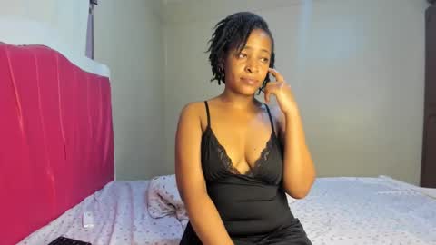 Snapshot of kinkylyla chatting on February 2025 12:58:01 PM Kinky online show from February 2025 12:58:01 PM