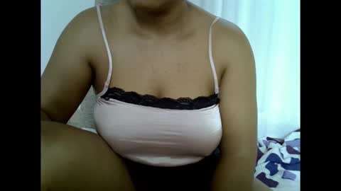 Snapshot of kinkyxxjuice chatting on November 2025 06:45:01 AM kinkyxxjuice online show from November 2025 06:45:01 AM