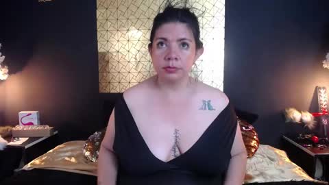 kinkyy_mom online show from April 2026 08:42:02 PM