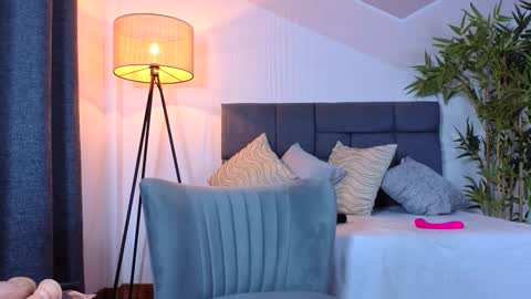 Snapshot of kinkyzoe20 chatting on November 2025 07:48:02 PM kinkyzoe20 online show from November 2025 07:48:02 PM