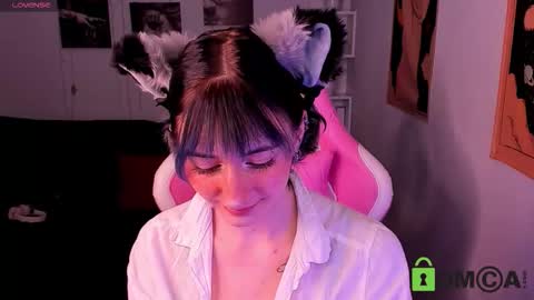 Snapshot of kira__cutie chatting on February 2026 09:18:01 PM Kira online show from February 2026 09:18:01 PM