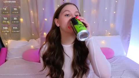 Kira Briis online show from April 2026 06:17:02 PM