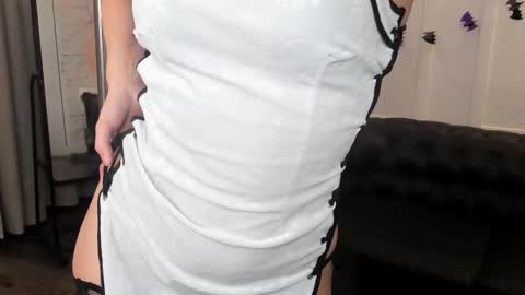 kira_energy online show from October 2025 02:06:02 AM