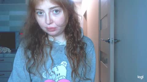 Kira online show from December 2025 12:32:01 PM