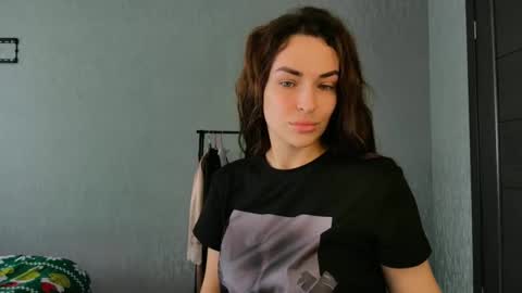 Kira love1 online show from April 2026 09:31:01 AM