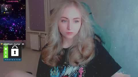 Snapshot of kira_love_sleep chatting on January 2026 04:43:01 PM you know thumb up me please its important online show from January 2026 04:43:01 PM