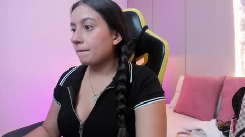 Snapshot of kira_relish chatting on May 2026 11:05:01 AM K I R A online show from May 2026 11:05:01 AM