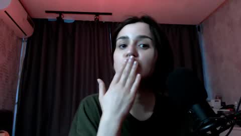 Snapshot of kira_yammy chatting on May 2026 11:23:04 PM Kira follow me online show from May 2026 11:23:04 PM