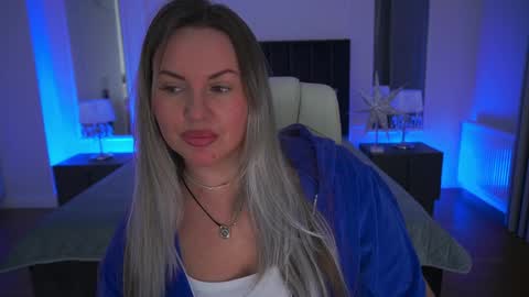 Kira online show from April 2026 08:50:01 PM