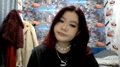 Snapshot of kiradrip chatting on December 2025 06:04:02 PM Kira online show from December 2025 06:04:02 PM