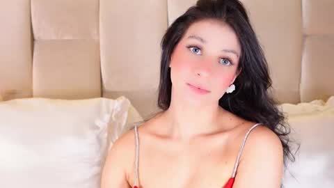 kira online show from December 2025 01:10:01 AM