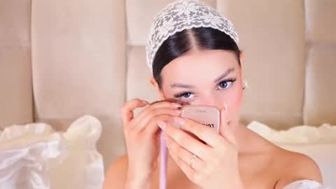 kira online show from February 2026 07:01:02 PM