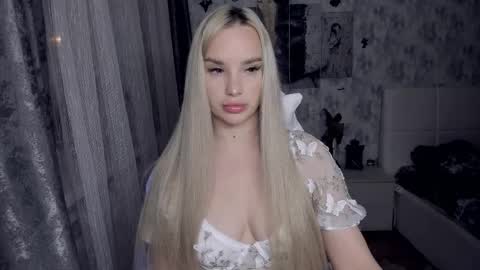 kirakrox online show from December 2025 08:24:02 PM