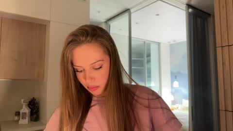 Kira online show from April 2026 05:59:01 PM