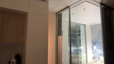 Kira online show from April 2026 11:31:01 AM