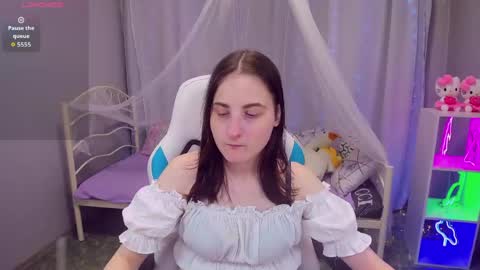 Snapshot of kiraparker chatting on May 2026 03:50:01 PM KiraParker online show from May 2026 03:50:01 PM
