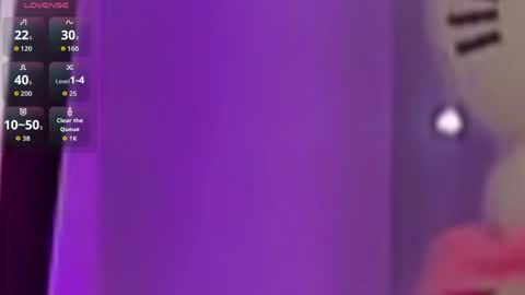 Snapshot of kiraparker chatting on May 2026 06:14:01 PM KiraParker online show from May 2026 06:14:01 PM