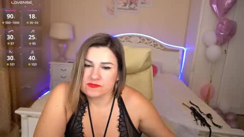 Kira online show from March 2025 10:05:02 PM