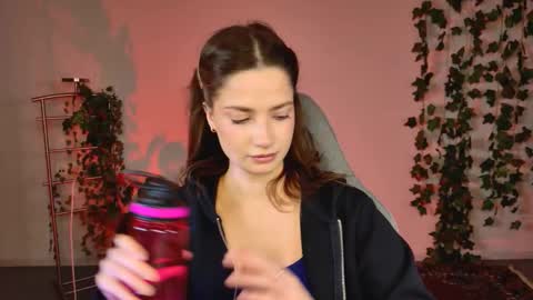 kiravair online show from March 2026 12:10:02 PM