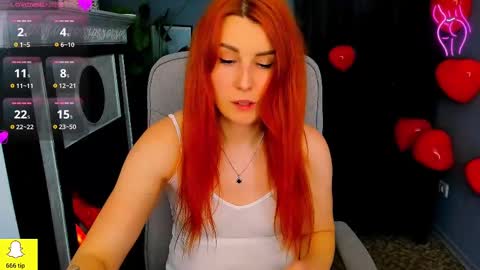 kiraxmoon online show from February 2025 10:22:01 AM