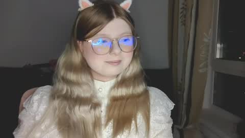 KiraYume online show from May 2026 08:06:02 PM