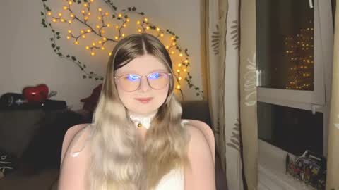KiraYume online show from June 2026 08:55:02 PM