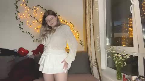 KiraYume online show from June 2026 09:41:02 PM