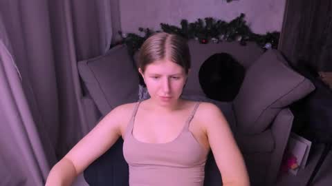 Snapshot of kirraa_ chatting on December 2024 10:00:02 PM Kira online show from December 2024 10:00:02 PM