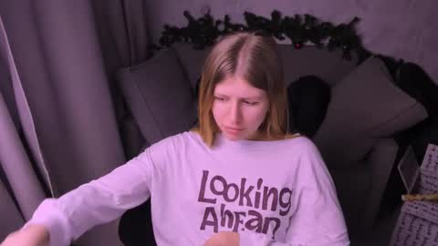 Snapshot of kirraa_ chatting on December 2024 11:02:02 PM Kira online show from December 2024 11:02:02 PM