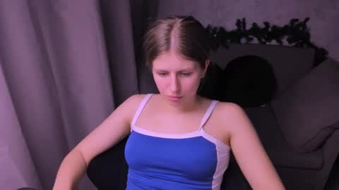 Snapshot of kirraa_ chatting on January 2025 12:12:01 AM Kira online show from January 2025 12:12:01 AM