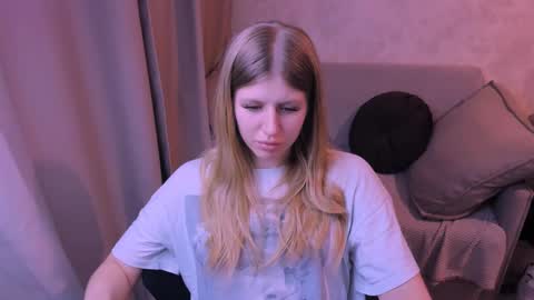 Snapshot of kirraa_ chatting on January 2025 07:09:02 PM Kira online show from January 2025 07:09:02 PM