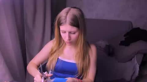 Snapshot of kirraa_ chatting on February 2025 08:55:02 PM Kira online show from February 2025 08:55:02 PM