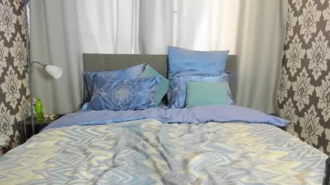 Snapshot of kirraa_ chatting on September 2025 01:22:01 PM Kira online show from September 2025 01:22:01 PM