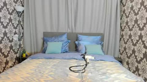 Snapshot of kirraa_ chatting on September 2025 03:49:02 PM Kira online show from September 2025 03:49:02 PM