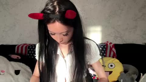 Hina online show from April 2026 12:42:01 PM