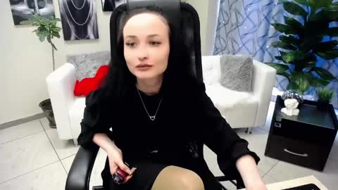 Snapshot of kiss_of_love_0 chatting on April 2026 08:46:01 AM Louise online show from April 2026 08:46:01 AM