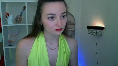 Snapshot of kiss_shy chatting on May 2026 04:35:01 PM Valeria online show from May 2026 04:35:01 PM