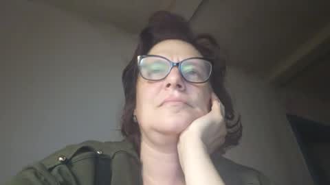 kissandvibe online show from April 2026 08:06:02 PM