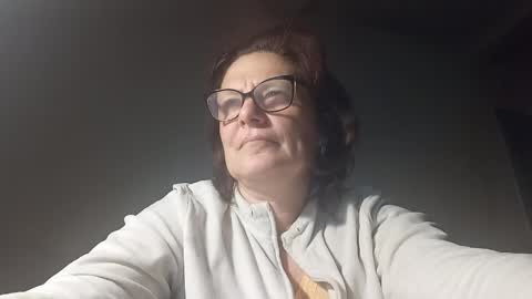 kissandvibe online show from April 2026 07:45:02 PM