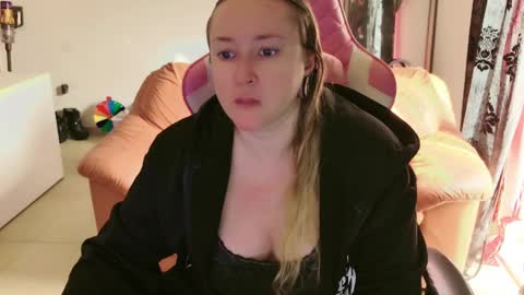 kissica online show from February 2025 09:30:01 AM