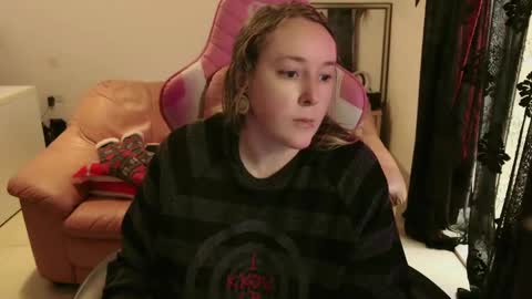 kissica online show from February 2025 03:01:02 PM