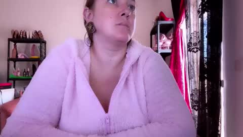 kissica online show from November 2025 09:30:02 AM