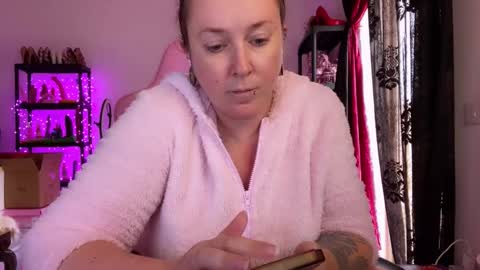 kissica online show from November 2025 01:39:02 PM